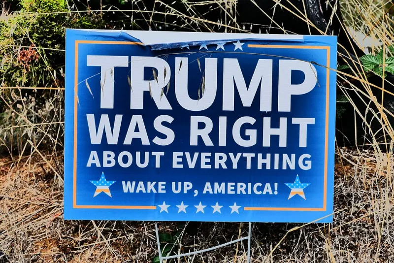 Eighteen by Twenty-Four: The Sign That Sells While You Sleep